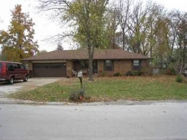 112 W Oak St, Nixa, MO 65714