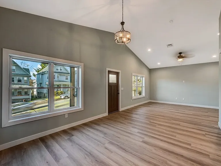 708 Harrison Ave #1 — Photo 15