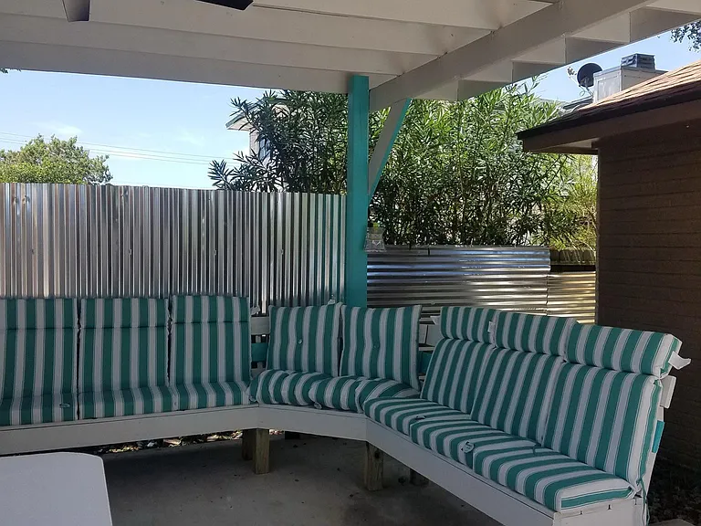 2244 Ivy Dr — Photo 15