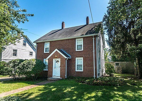 2nd image of 5 Naviens Ln