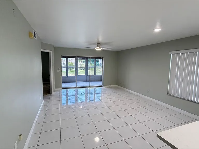 28 Cosmopolitan Dr #13 — Photo 4