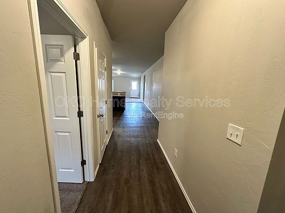 2nd image of 9913 Rattlesnake Ln