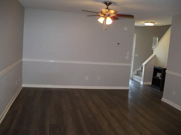 1224 Lenny Ln — Photo 11