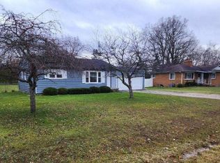 5490 Shamrock Ln, Flint, MI 48506