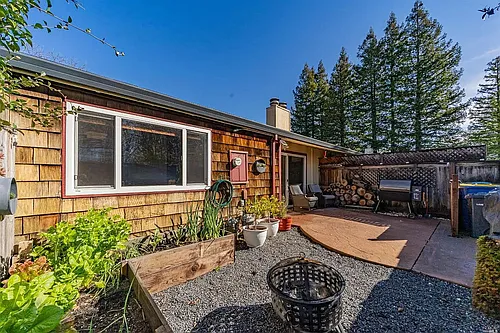 405 Woodbine Way Photo 1