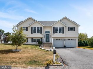 204 Wallace Ave, Inwood, WV