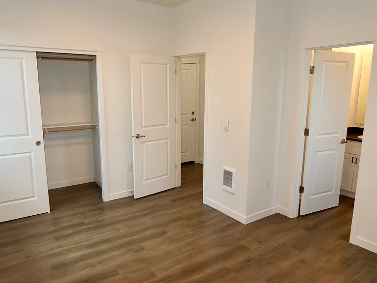 2625 12th St SE #300 — Photo 5