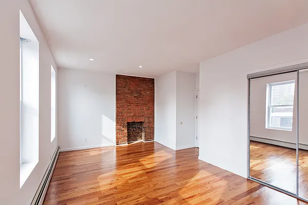 Rented by Compass | media 13