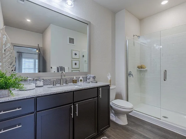 Haywood Reserve Apartment Homes — Photo 8
