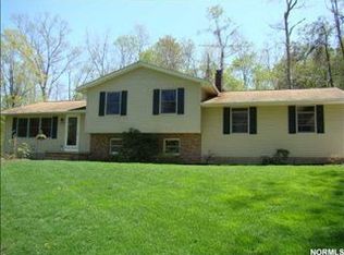 11635 Kile Rd, Chardon, OH 44024