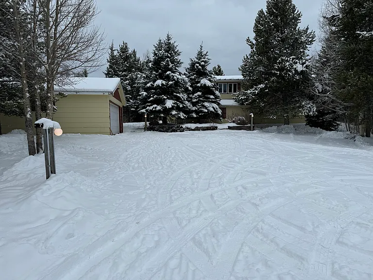 77 County Rd — Photo 3