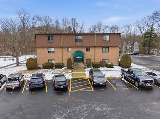 3 Karena Dr APT 21, Taunton, MA 02780