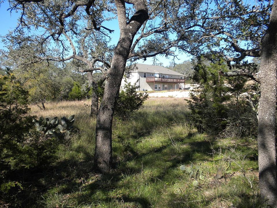 Rear oblique view