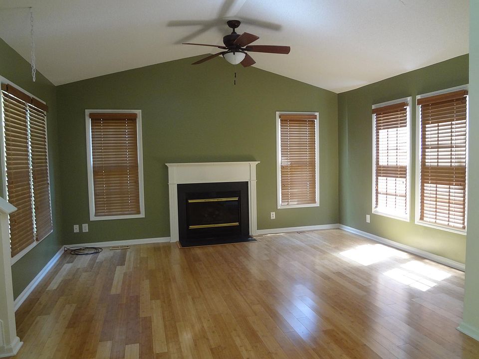 2nd image of 108 Unaka Ct