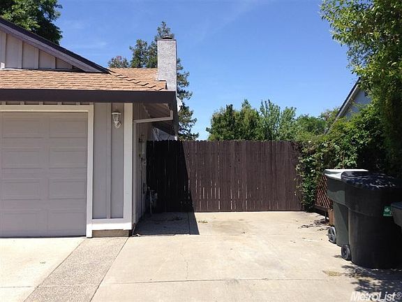 4th image of 8315 Boron Way