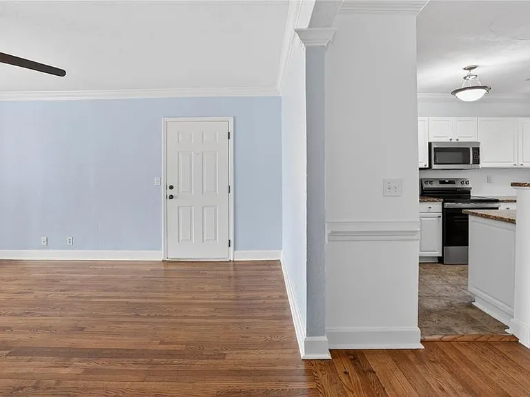 115 Peachtree Memorial Dr NW #C4 — Photo 17