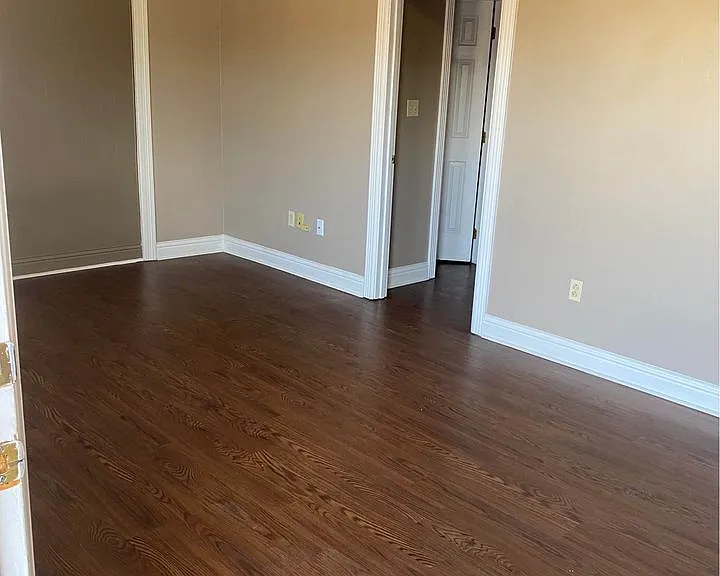 201 Aqueduct Dr — Photo 2