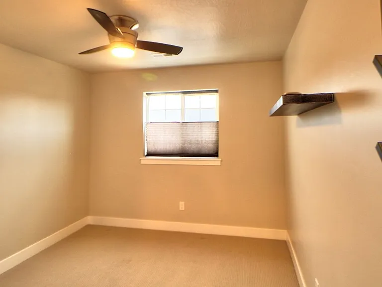 7440 N Hutch Ln — Photo 24
