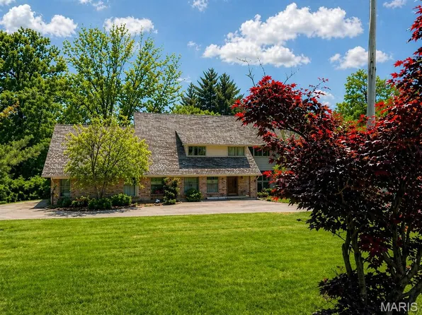 11 Denny Ln, Saint Louis, MO 63131