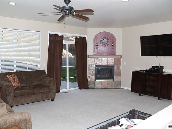 3rd image of 2480 Sorrento Ln