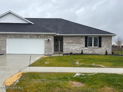 1738 Dolly Dr, Bowling Green, OH, 43402