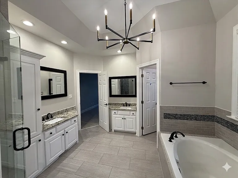 205 Tynemouth Dr — Photo 32