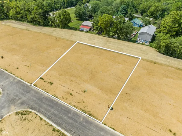 5796 Julep Dr, Zionsville, IN 46077