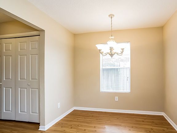 5th image of 1125 Willersley Ln