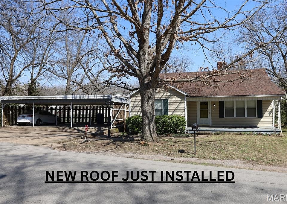 1st image of 215 W Jefferson St