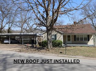 215 W Jefferson St, Potosi, MO 63664