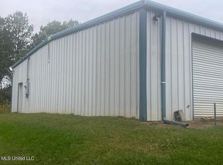 530 Red Oak Rd, Pelahatchie, MS 39145
