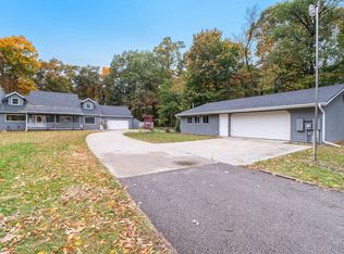 13850 Kellogg School Rd, Hickory Corners, MI 49060