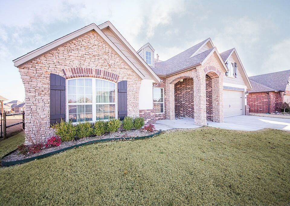 Gorgeous front elevation