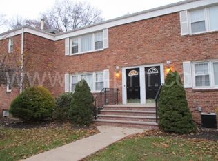15 Dartmouth Ave APT 2A, Bridgewater, NJ 08807