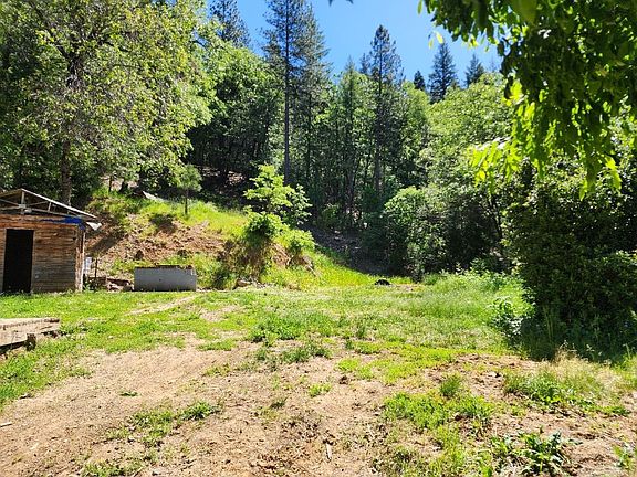 4th image of 6290 Hilltop Dr