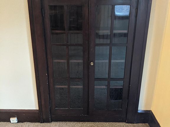 5th image of 209 Washington St #1