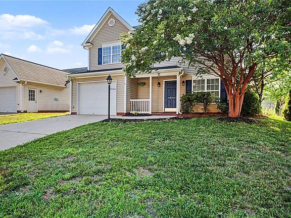 3rd image of 5709 Fox Chase Dr