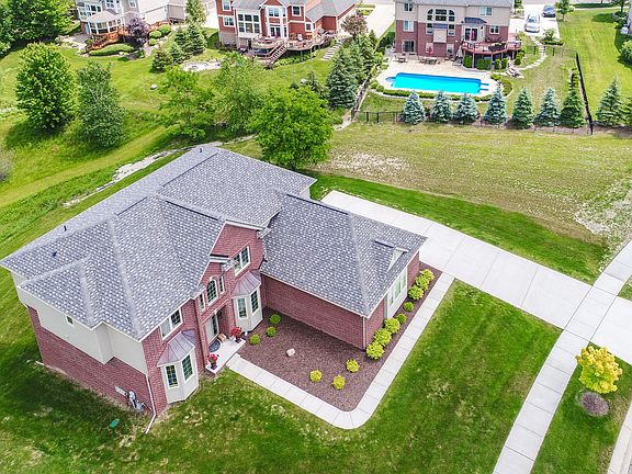 2nd image of 1912 Cheshire Ln