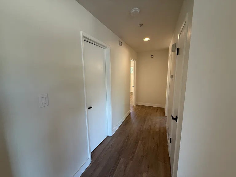 1547 Gregory Way — Photo 6