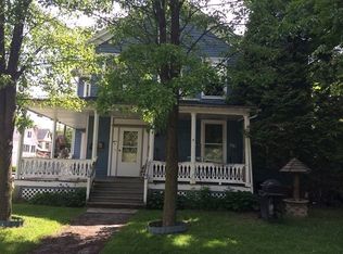 26 Elm St, Newton, NJ 07860