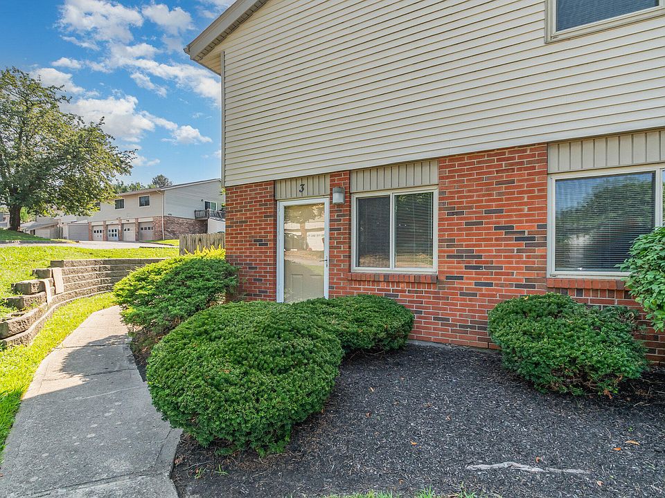 1st image of 1052 Oakwood Ct APT 3