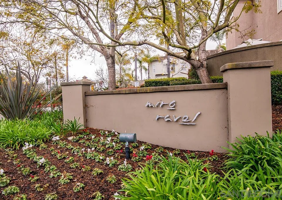 11817 Miro Cir