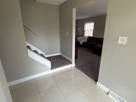 3rd image of 8752 Stoneyway Ct NW