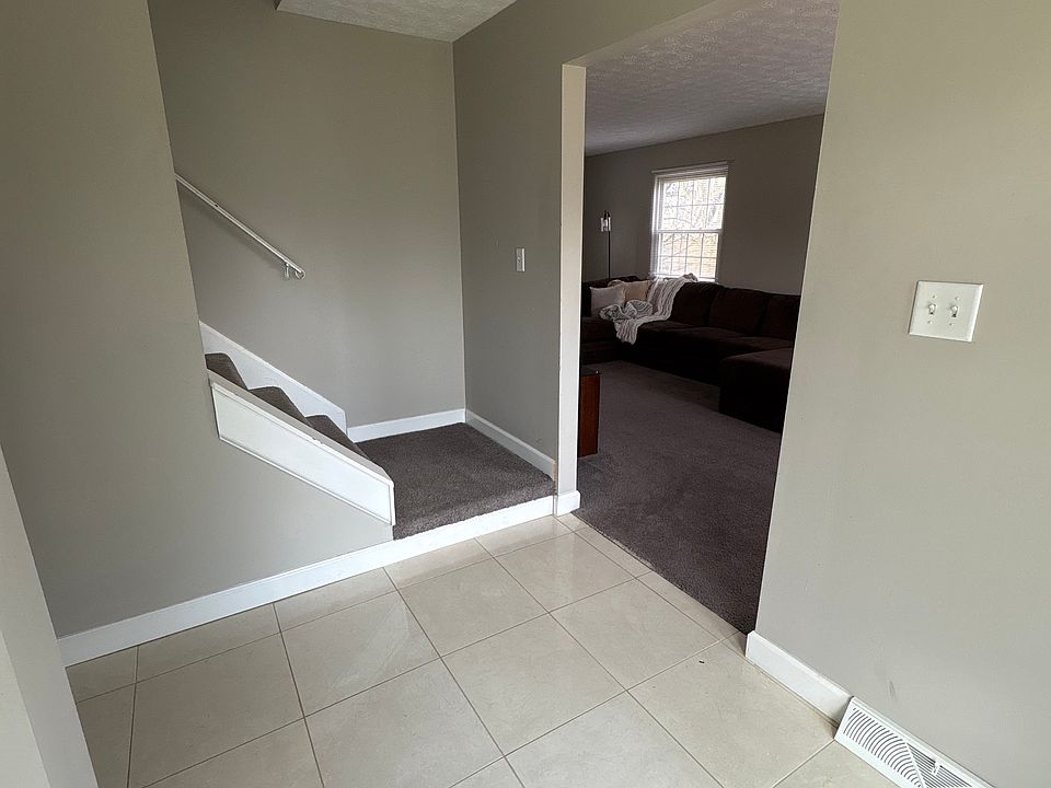 なぉちん 8752 Stoneyway Ct NW, Pickerington, OH 43147 | Zillow