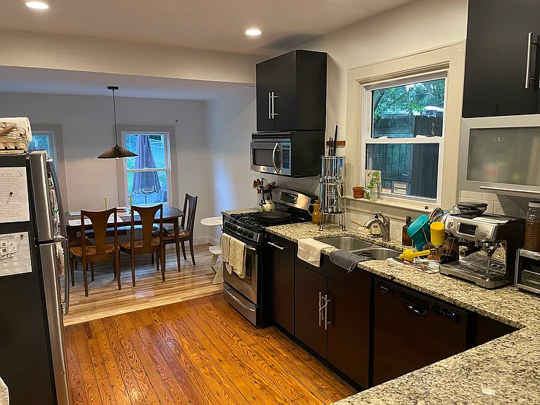 236 Lincoln Ave — Photo 5