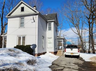 409 Seneca St, Fulton, NY 13069