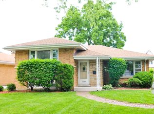 1209 Forest Rd, La Grange Park, IL 60526