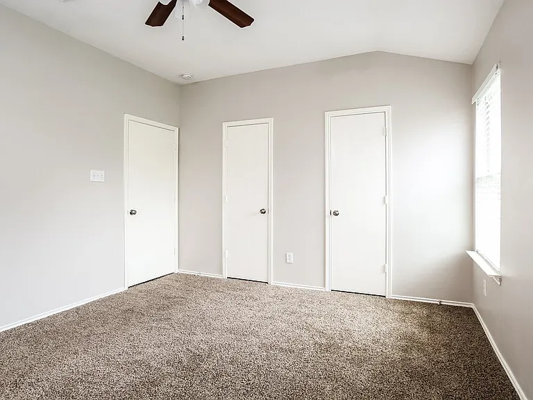 20106 Leafpark Ln — Photo 10