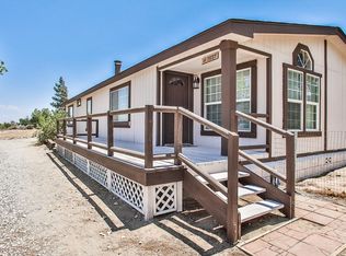 7637 Smoke Tree Rd, Phelan, CA 92371