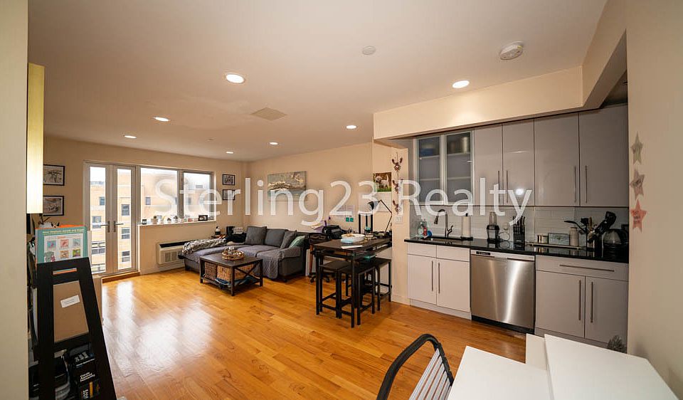 1st image of 23-15 Astoria Blvd #6CC